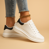 Biale skórzane sneakersy o minimalistycznym designie dla kobiet | Jinte